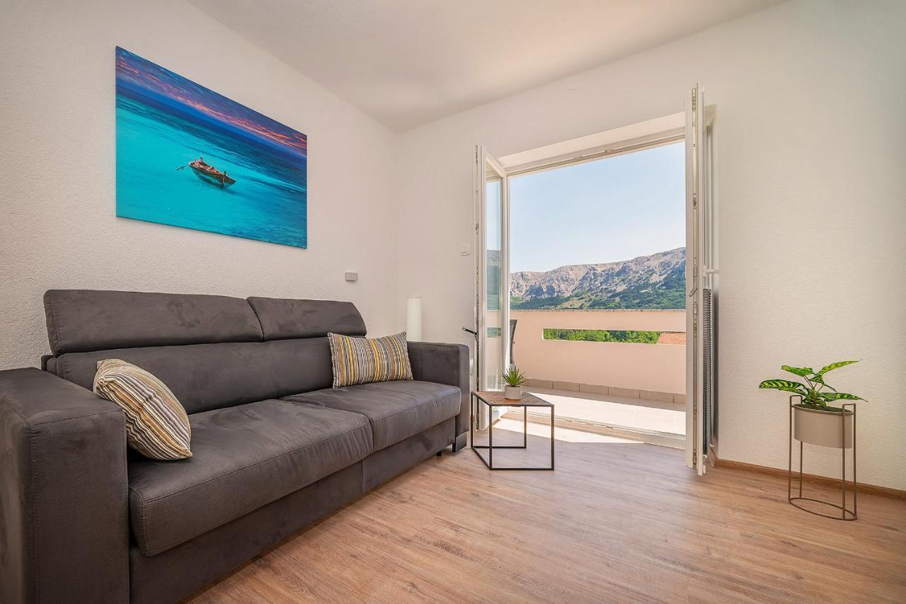 Apartments Gerta With Terrace บัชกา ภายนอก รูปภาพ